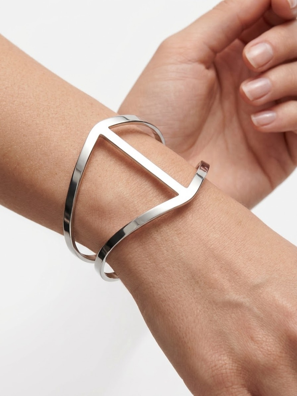 Cara NY New With TagsSilver Open Geometric Cuff Bracelet